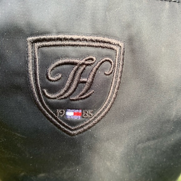 Tommy Hilfiger - Picture 3 of 7